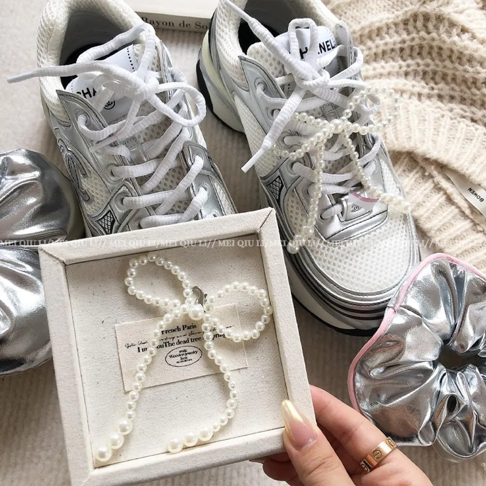2 Pcs Pearls Bow Shoe Charms For Sneakers, Decoration Charms For Dress Shoes Buckle Pearl Beaded Chain DIY Shoe Lace Sneakers Accessories For Women Gift Jewelry