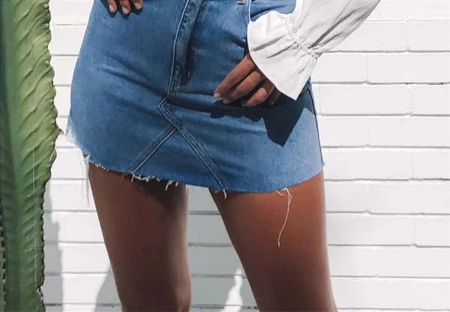 2025 Women's Fringed Denim Mini Skirt - Slim Fit Stretchable High-Waisted A-Line Skirt with Distressed Hem