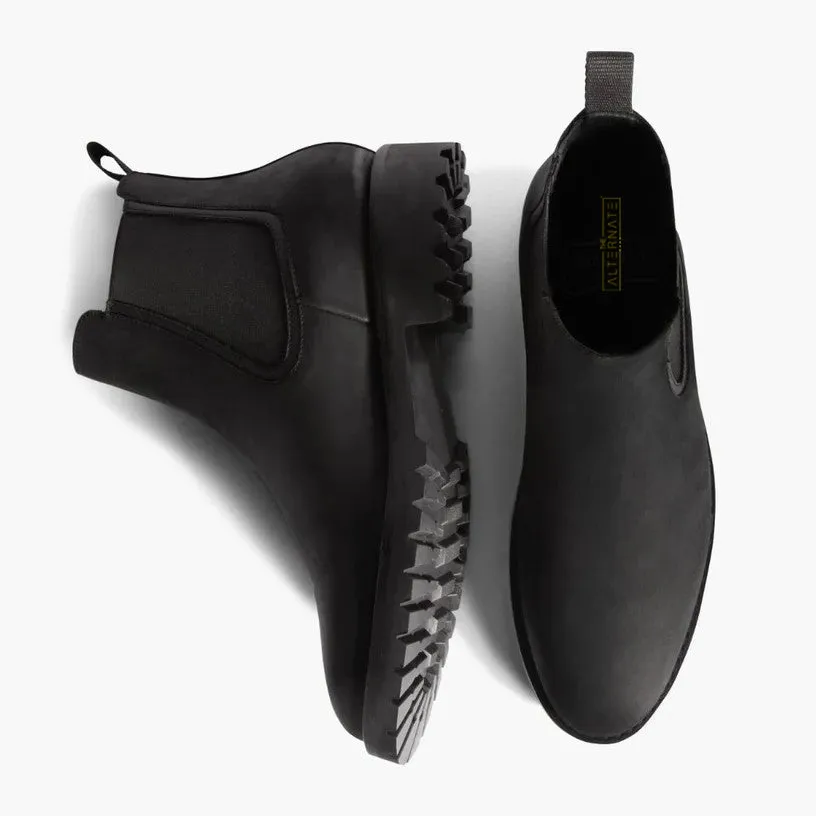 CHELSEA BOOTS WITH COMMANDO OUTSOLE-BLACK