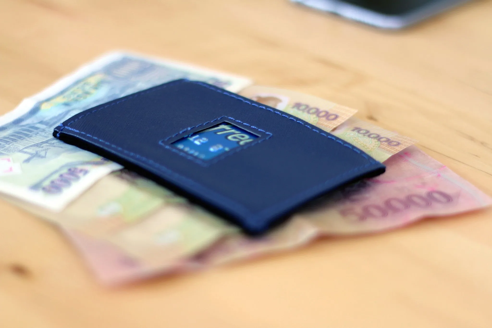 Dash Slim Elastic Wallet 4.0