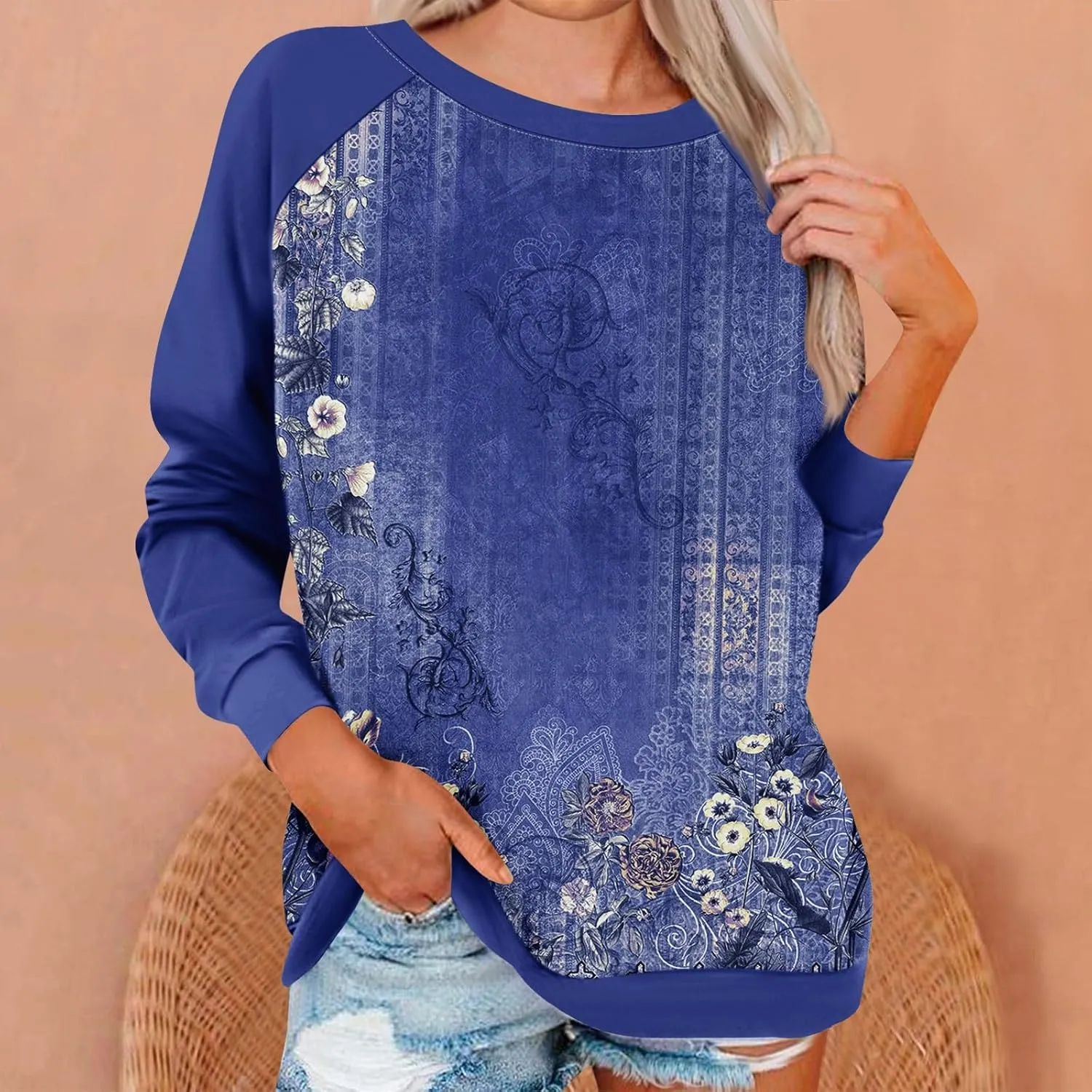 Fall Womens Clothes 2024 Floral Print Crewneck Cute Sweatshirt Long Sleeve Oversized Basics Clothes Clothing