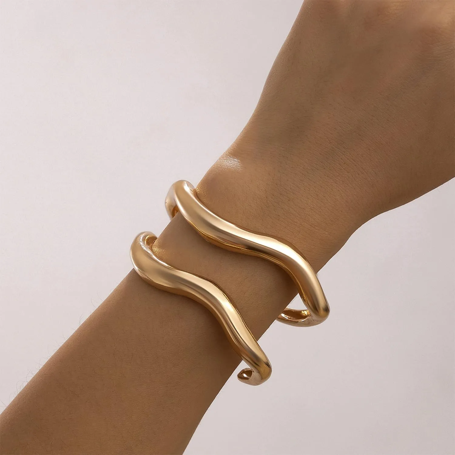 Gold Bangle Bracelets for Women Chunky Bangles Bracelets Arm Cuff Open Wide Twisted Bangles Trendy Accessories Jewelry for Women and Men