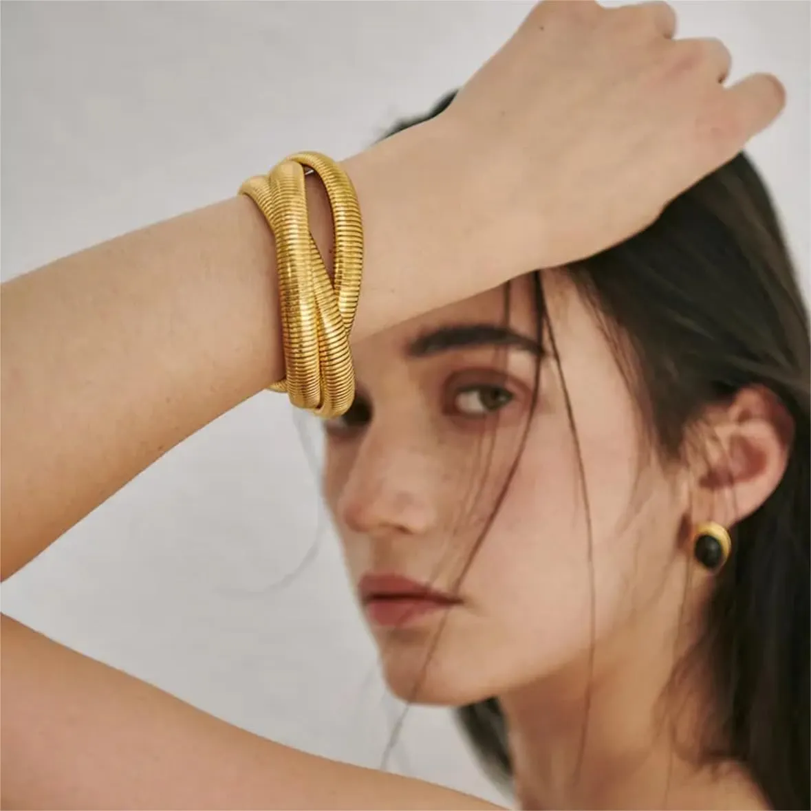 Gold Bangles Bracelet for Women Chunky Stretch Bangles Flexible Wide Wristband Bangles Bracelets Multi-layer Twisted Snake Chain Bracelet Trendy Cuff Bracelets Jewelry Gift