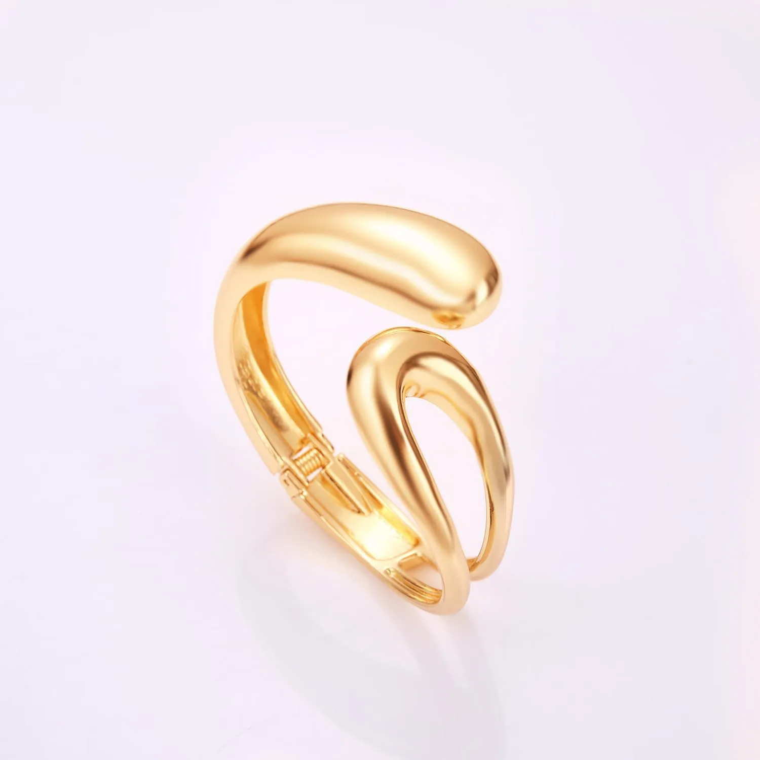 HEIDKRUEGER Gold Polished Chunky Bangle Twisted Hinged Waterdrop Bangle Bracelet for Women Spiraled Oval Bangle Bracelet