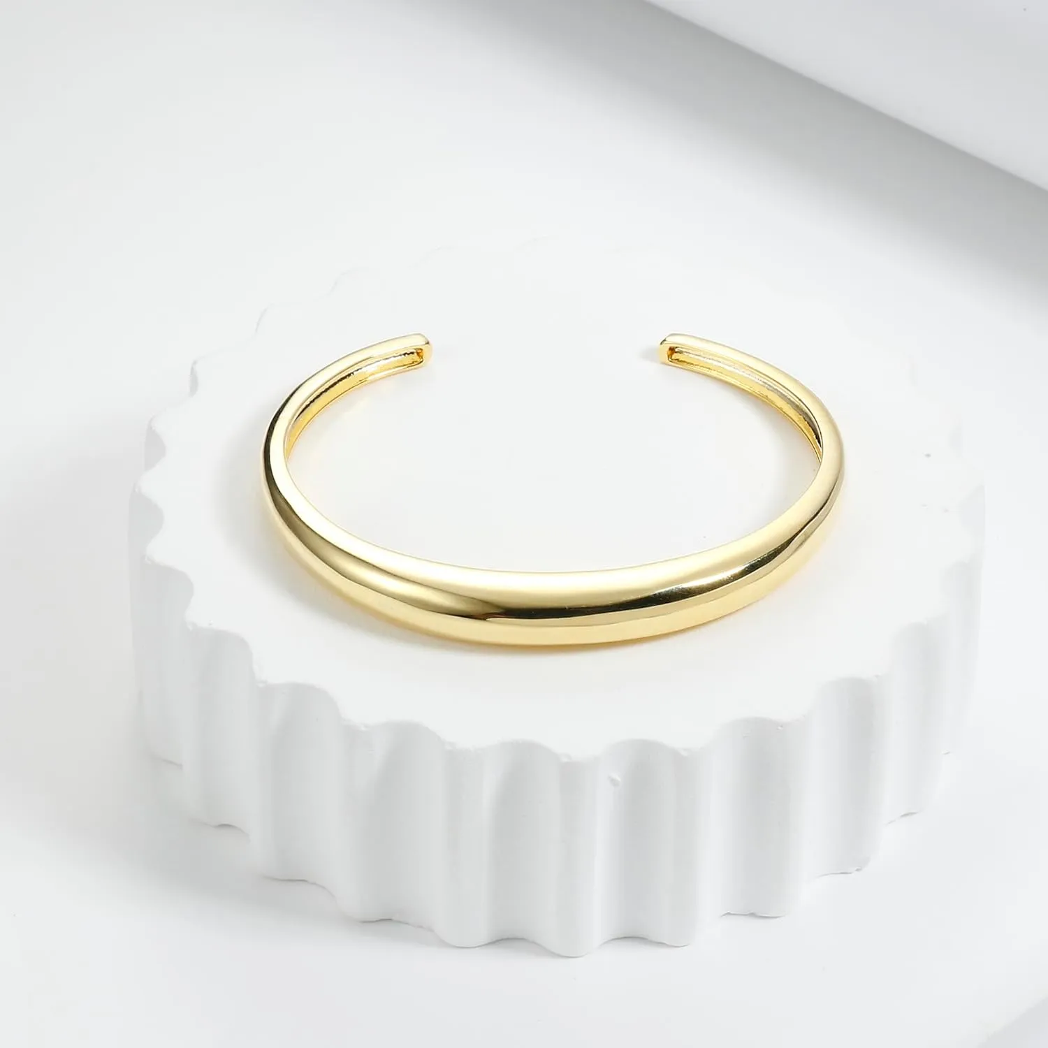 ORAZIO Gold Bangles for Women - 14K Gold Plated Cuff Bangle Bracelets Wide Chunky Gold Bracelet Waterdrop Open Wrist Cuff Bracelet Stretchable Thick Gold Bangles Irregular Twisted Womens Bangles Bracelets
