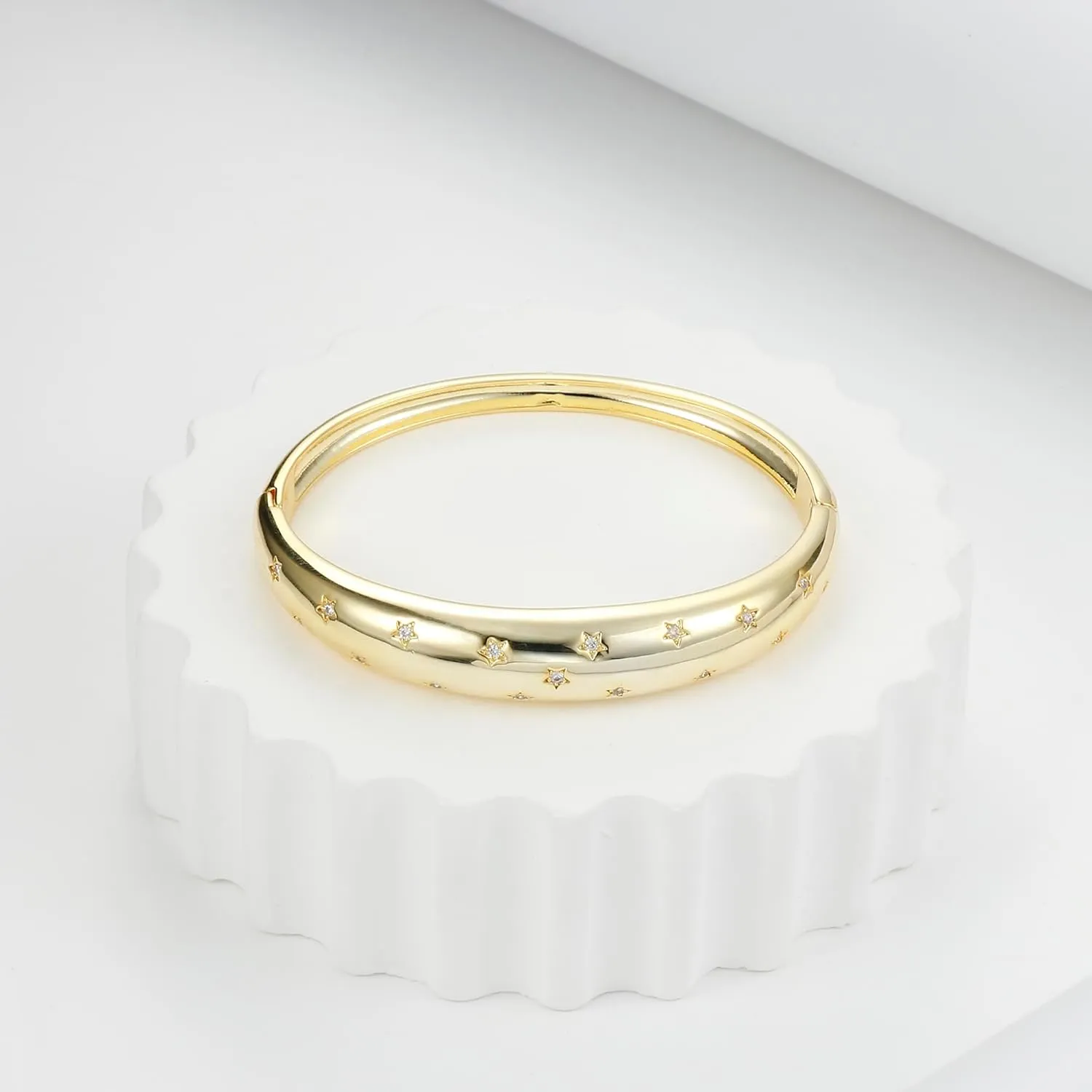 ORAZIO Gold Bangles for Women - 14K Gold Plated Cuff Bangle Bracelets Wide Chunky Gold Bracelet Waterdrop Open Wrist Cuff Bracelet Stretchable Thick Gold Bangles Irregular Twisted Womens Bangles Bracelets