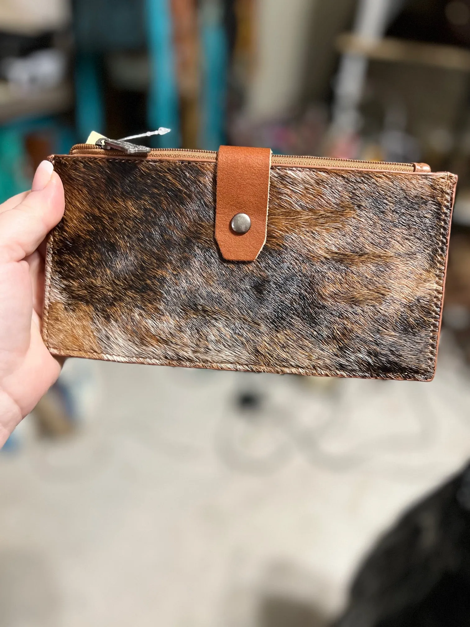 Trinity Ranch Hair-On Cowhide Bi-Fold Wallet/Card Organizer Handbag