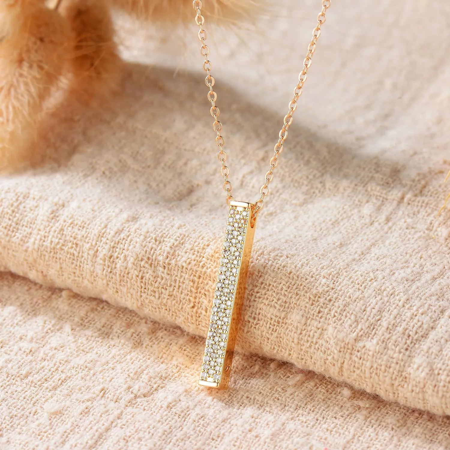 Valloey Rover Gold Necklace for Women 14K Gold Plated Circle Cubic Zirconia Pendant Necklace Dainty Twist Rope Chain Necklace Simple Jewelry Gift for Women