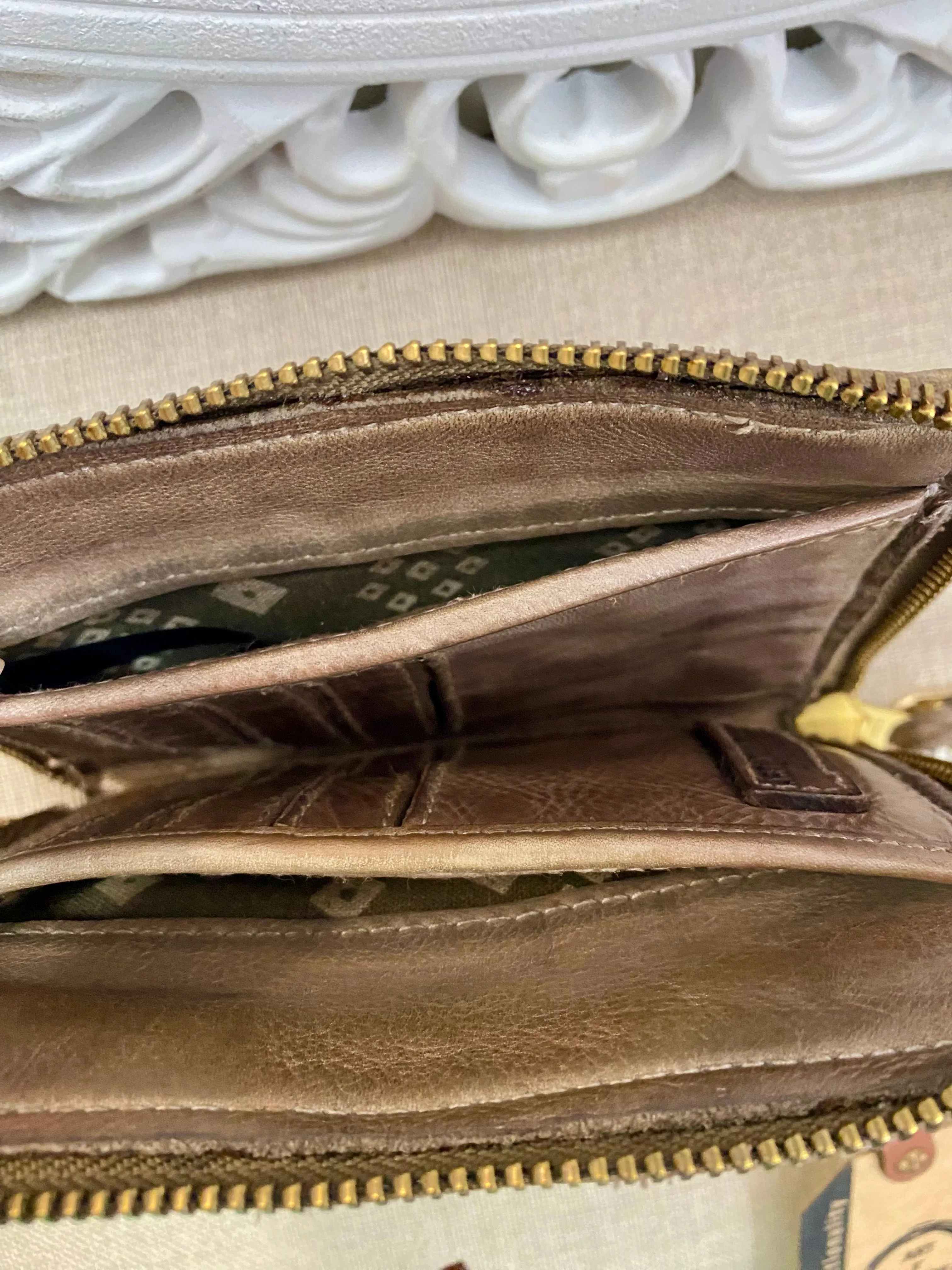 Wilder Wallet - Mud/Olive