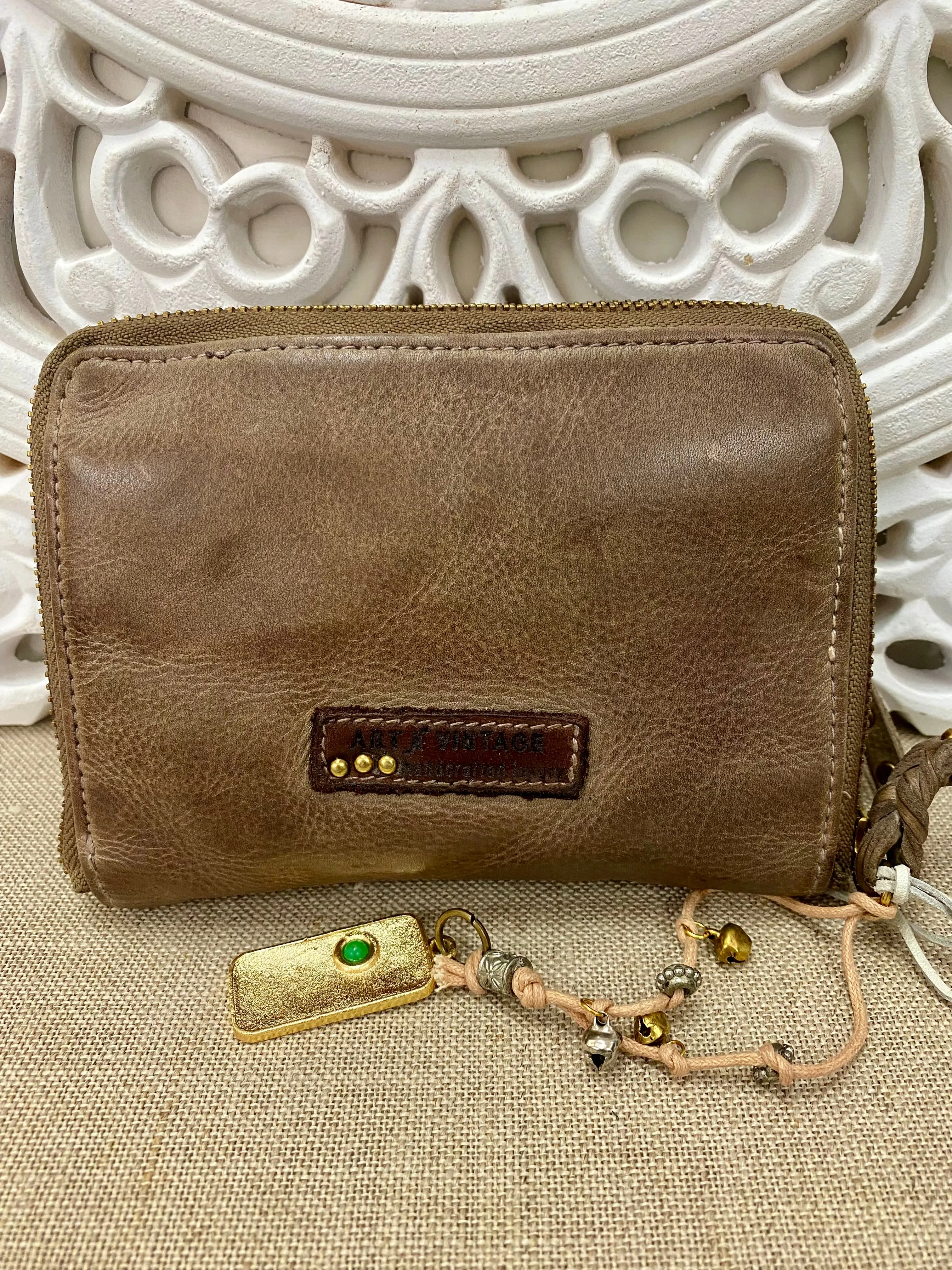 Wilder Wallet - Mud/Olive
