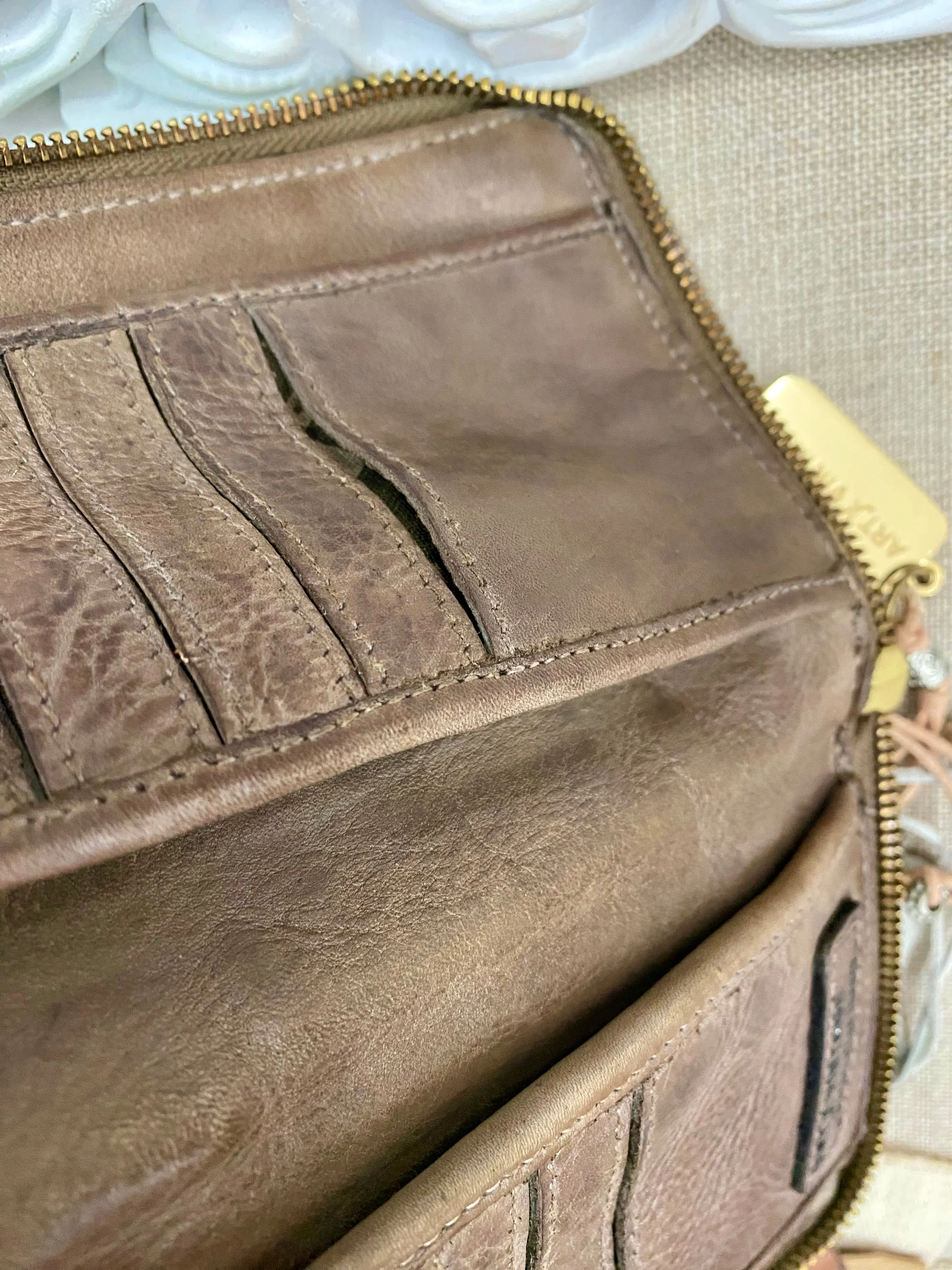 Wilder Wallet - Mud/Olive