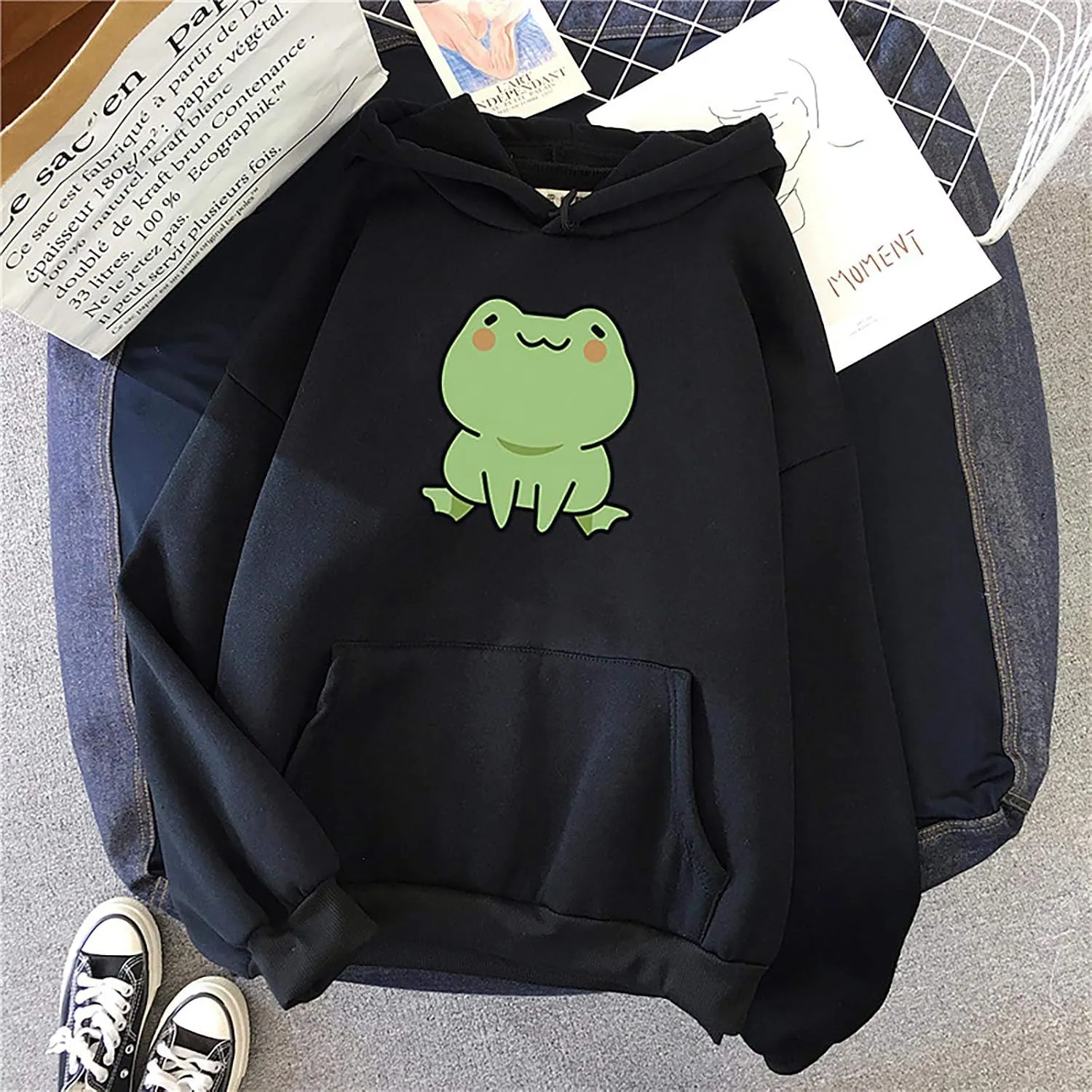 Women Cute Frog Graphic Hoodies Sweatshirts Oversized Casual Long Sleeve Drawstring Pullover with Pocket