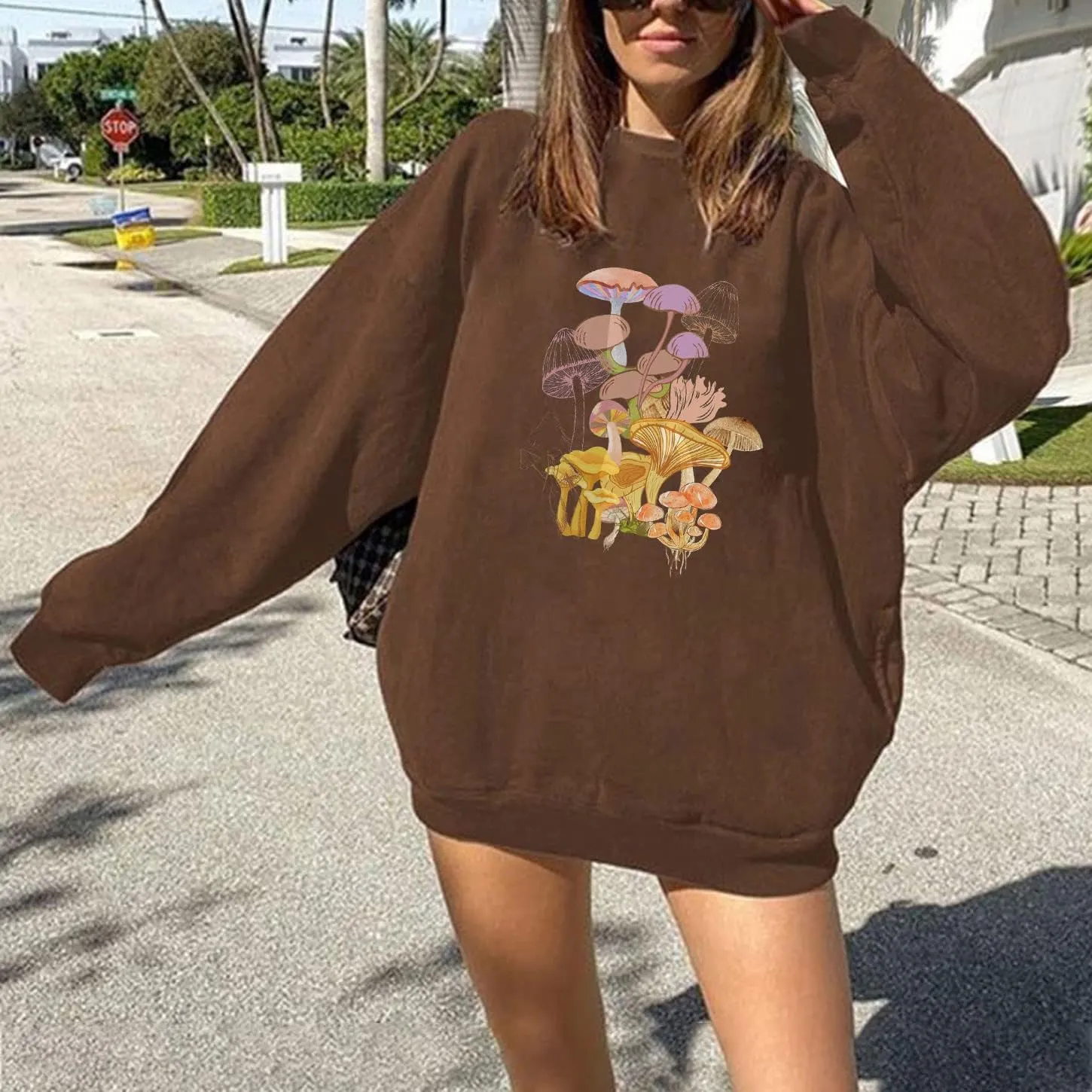 Women Cute Mushroom Print Crewneck Sweatshirts Oversized Casual Long Sleeve Tunic Tops Trendy Loose Fit Pullover