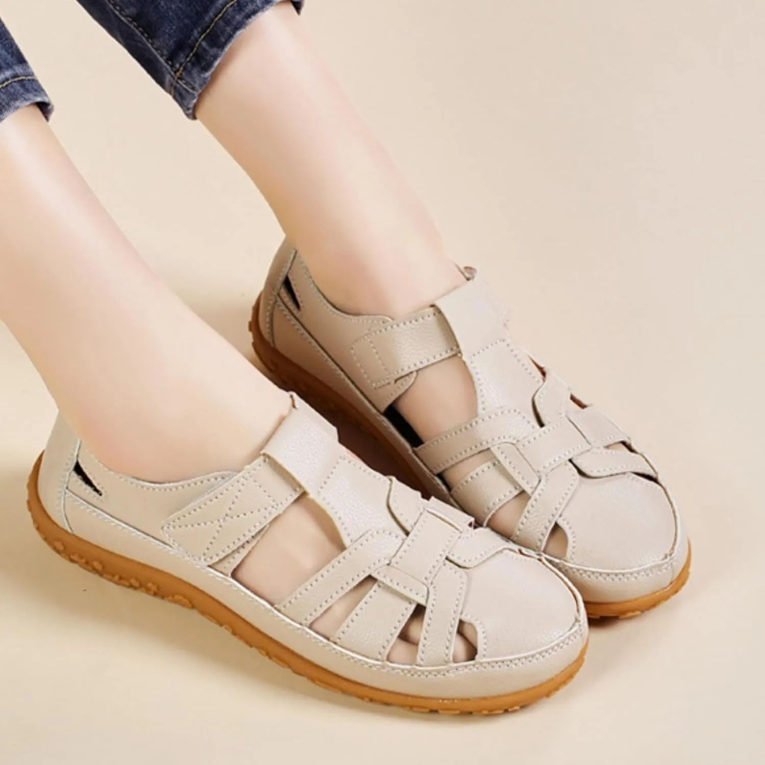 Women's Leather Cutout Flat Loafers Closed Round Toe Hook and Loop Non-Slip Soft Bottom Beach Sandals Daily Breathable Casuals Fisherman Comfort Non Slip Roman Dressy Wedge Hollow Out Sandal
